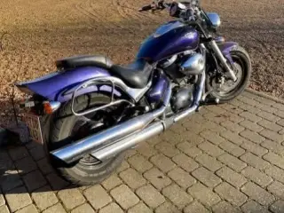 Susuki Intruder VZ800