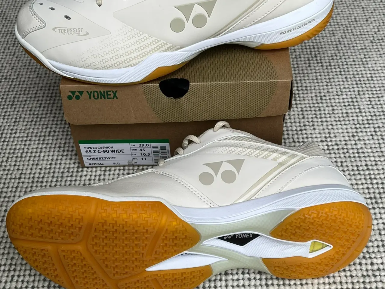 Billede 2 - Badmintonsko Yonex størrelse 45 - Beige farvet