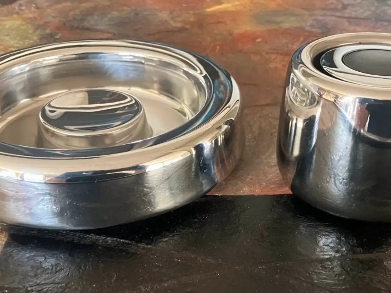 Billede 1 - Stanless steel Lighter og Aske bæger