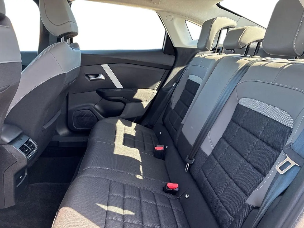 Billede 10 - Citroën ë-C4 X 54 Plus
