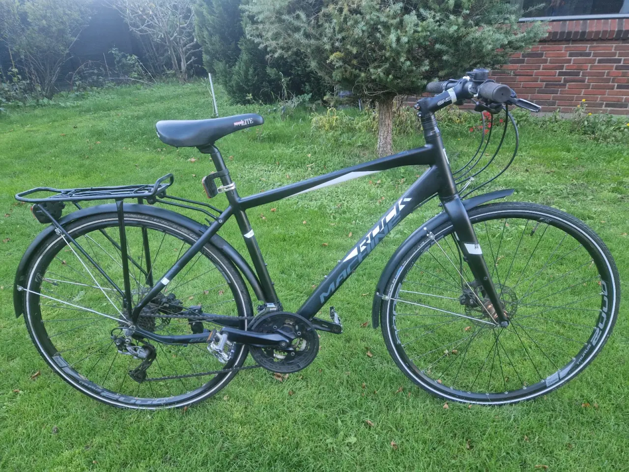 Billede 1 - Herrecykel Rock machine 28", 24 udv. Gear