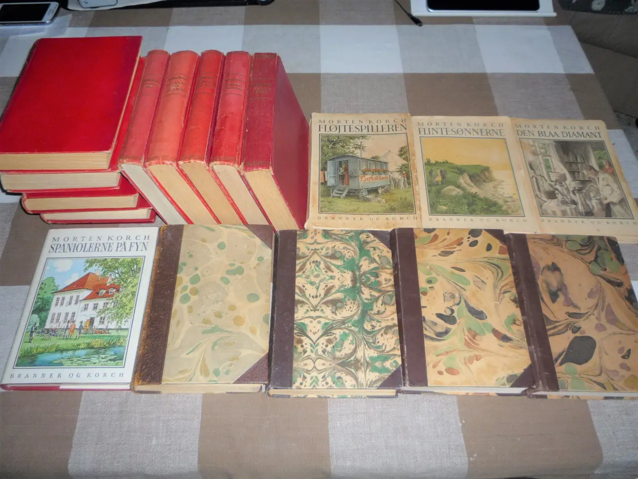 Billede 1 - 16 romaner, Morten Korch