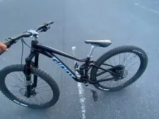 Giant stance 1