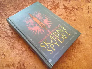 Skæbnespydet, Trevor Ravenscroft