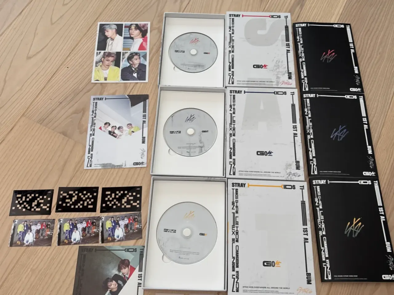 Billede 1 - Stray Kids Go album bundle