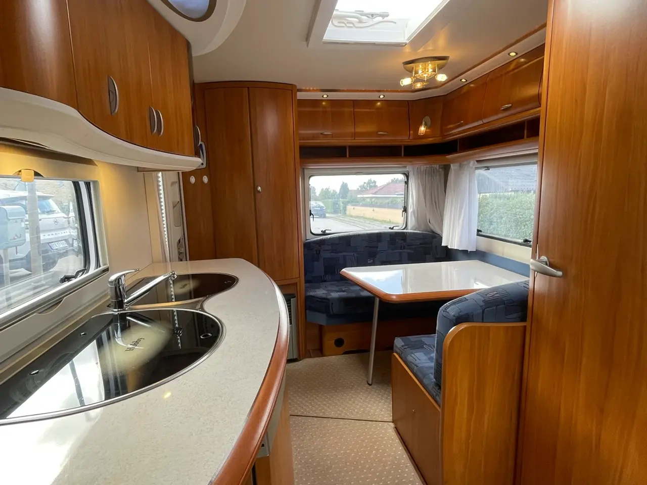 Billede 2 - Hobby campingvogn udlejes