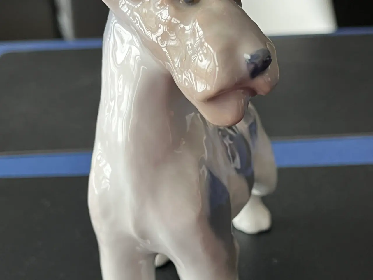 Billede 2 - Royal Copenhagen.Foxterrier figur nr. 2967.