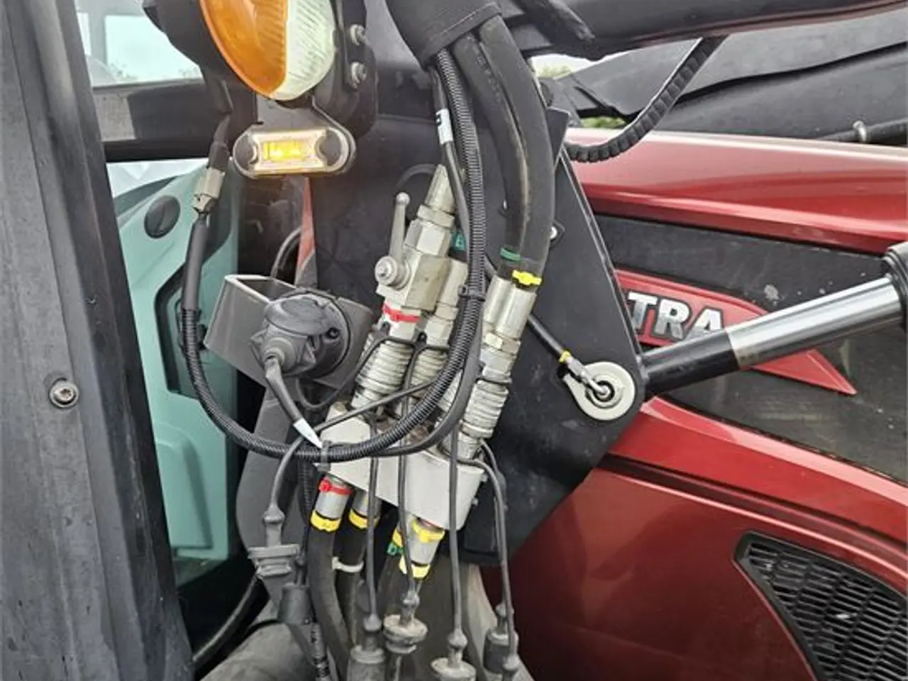 Billede 26 - Valtra N175 Direct Sigma Power - 201 HK - Hauer SGS-2 -  Euro Hitch 2000  - frontlæsser /front loader