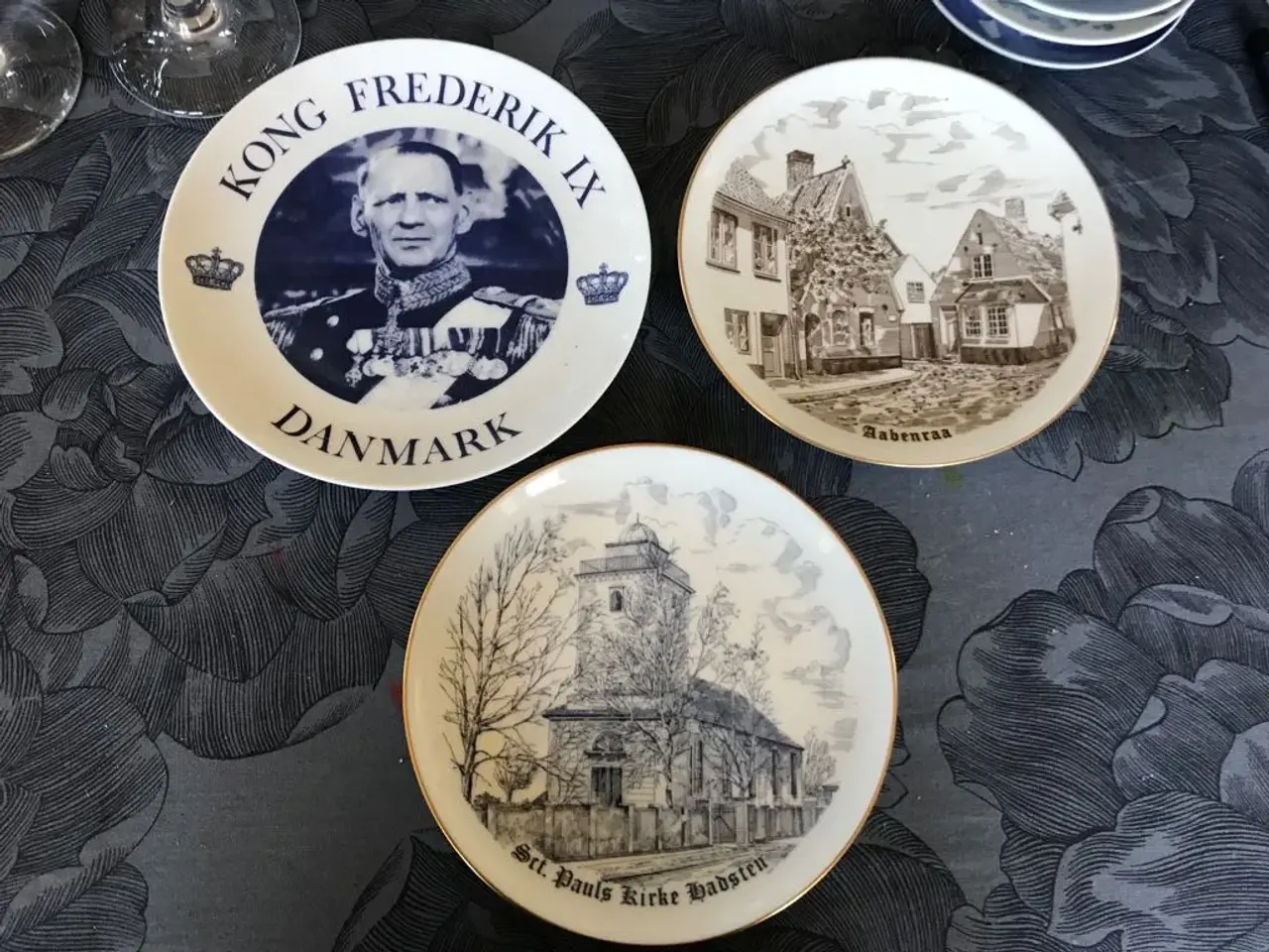 Billede 4 - Platter fine. 20kr stk
