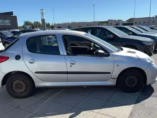 Peugeot 206+ 1,4 HDI Comfort Plus 68HK 5d