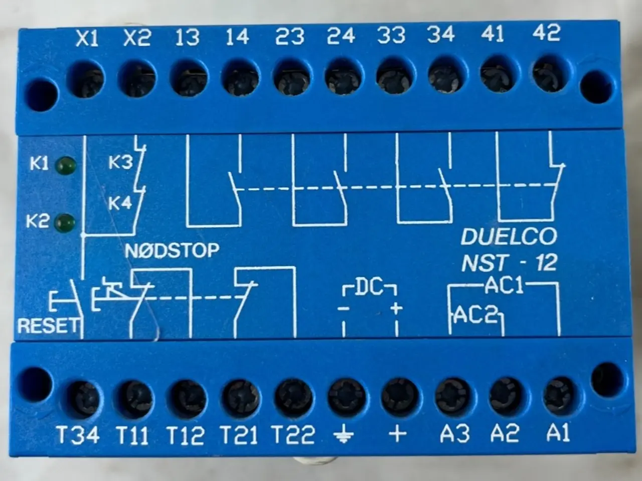 Billede 1 - Duelco NST-12 sikkerhedsrelæ Emergency Stop modul