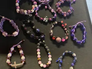 Nye knyttede armbånd