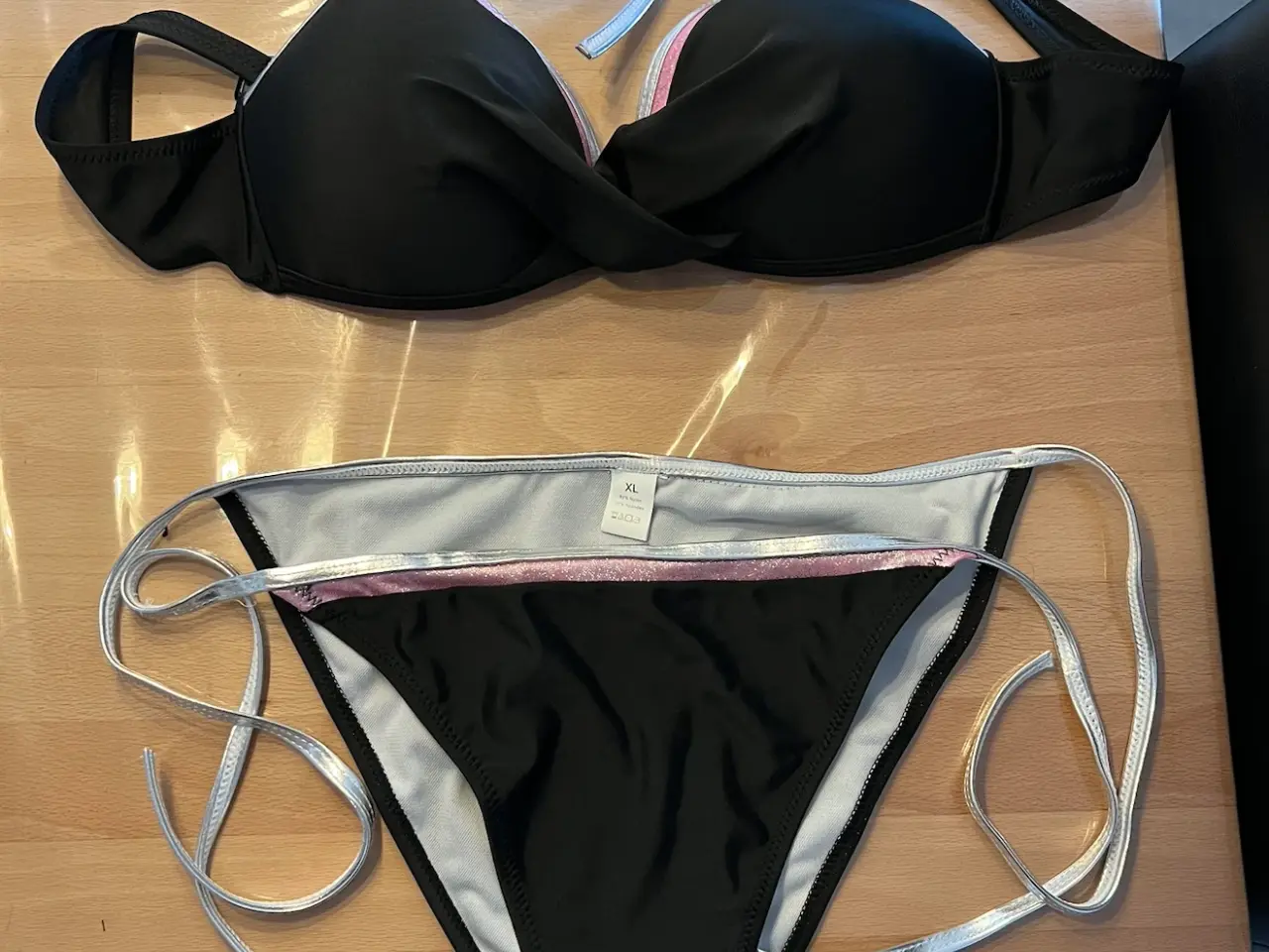 Billede 2 - Tankini og Bikinier.
