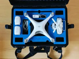 Drone - DJI PHANTOM 4