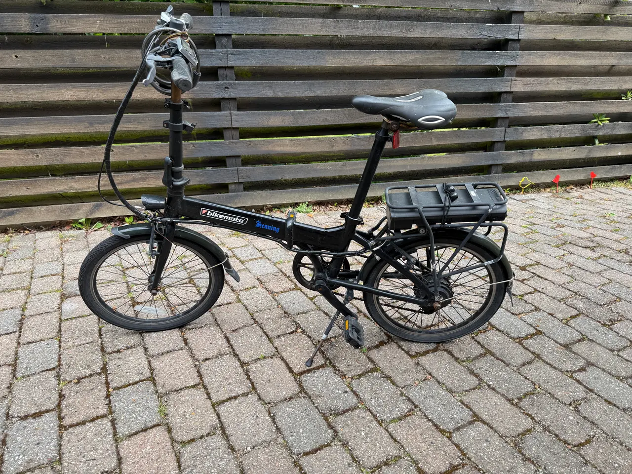 Billede 1 - el-cykel med mindre defekt