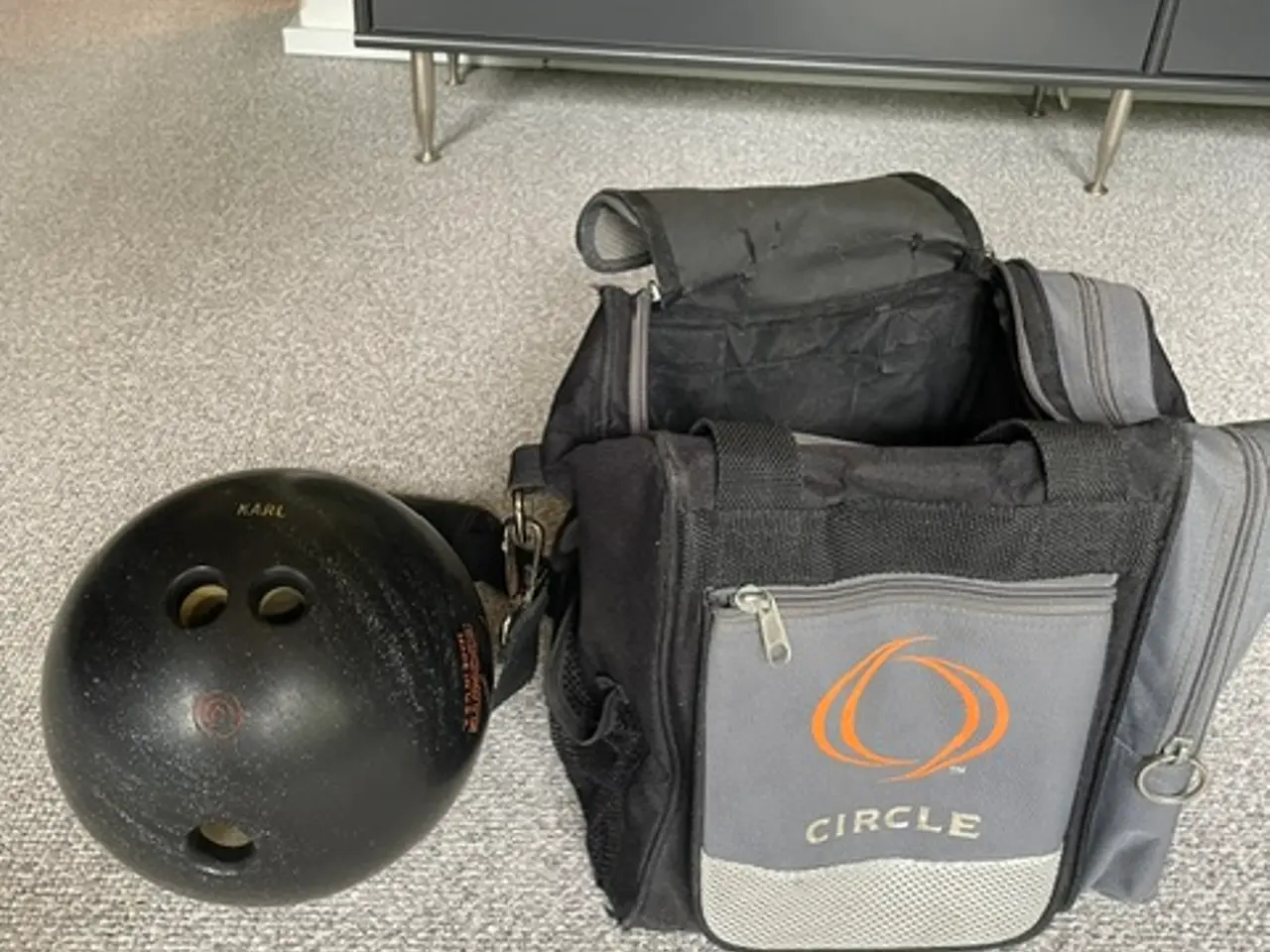 Billede 1 - Ebonite bowlingkugle 5,4 kg. inkl. taske