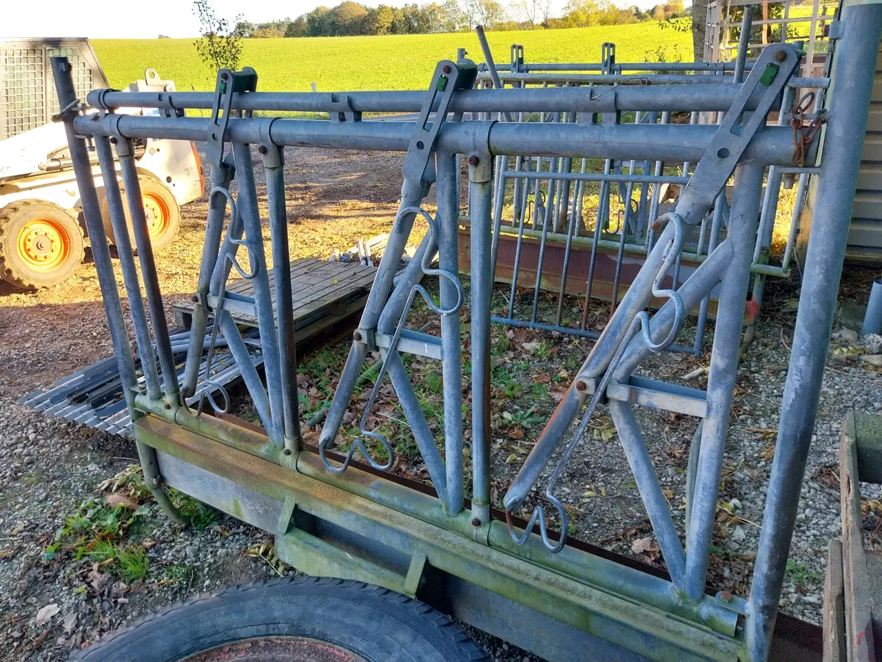 Billede 1 - VJ stål 2 stk. fangegitre 2 m til 3 hoveder