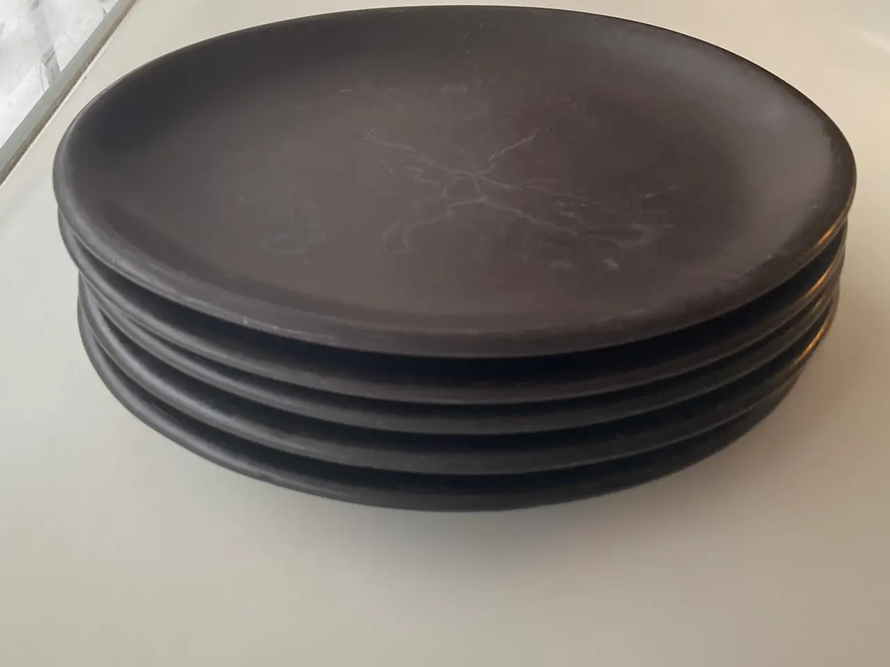 Billede 4 - 5 høganæs tallerkener, stentøj.