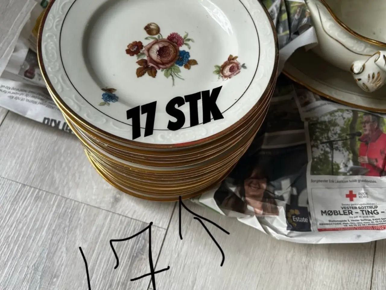 Billede 1 - Antik service fra kjøbenhavn porcelains malleri