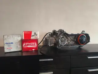 Nyrenoveret lang minarelli motor 70cc Til Yamaha j