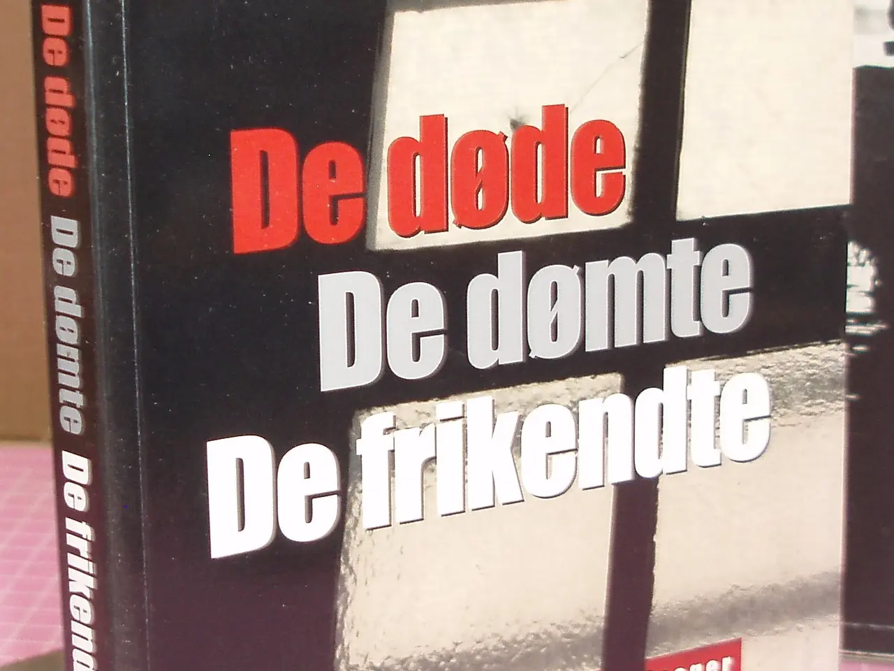 Billede 1 - De døde, De dømte, De frikendte