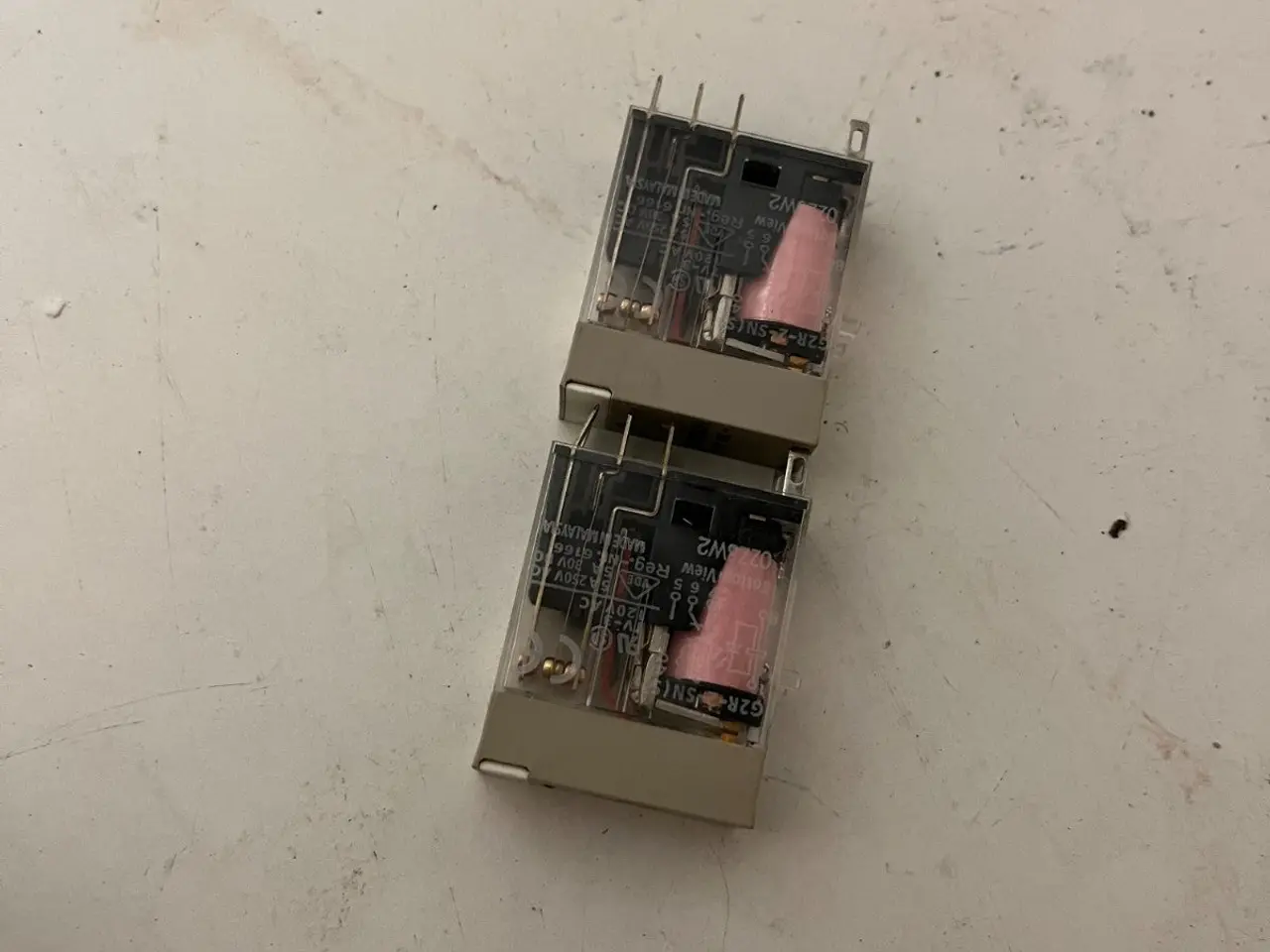 Billede 10 - Omron relæ parti 24V AC/DC MK3P-I + Sockets parti