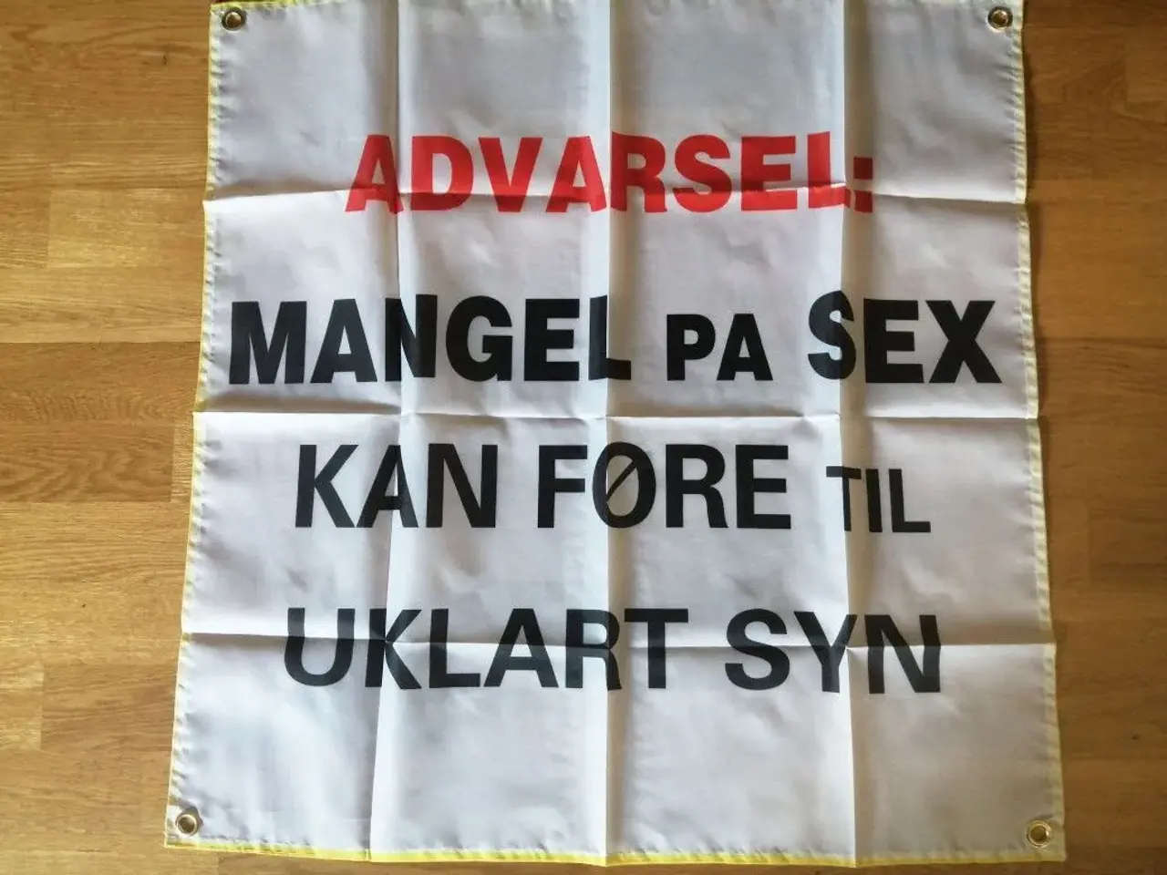 Billede 9 - øl banner som der er i loftet på Engelske barer