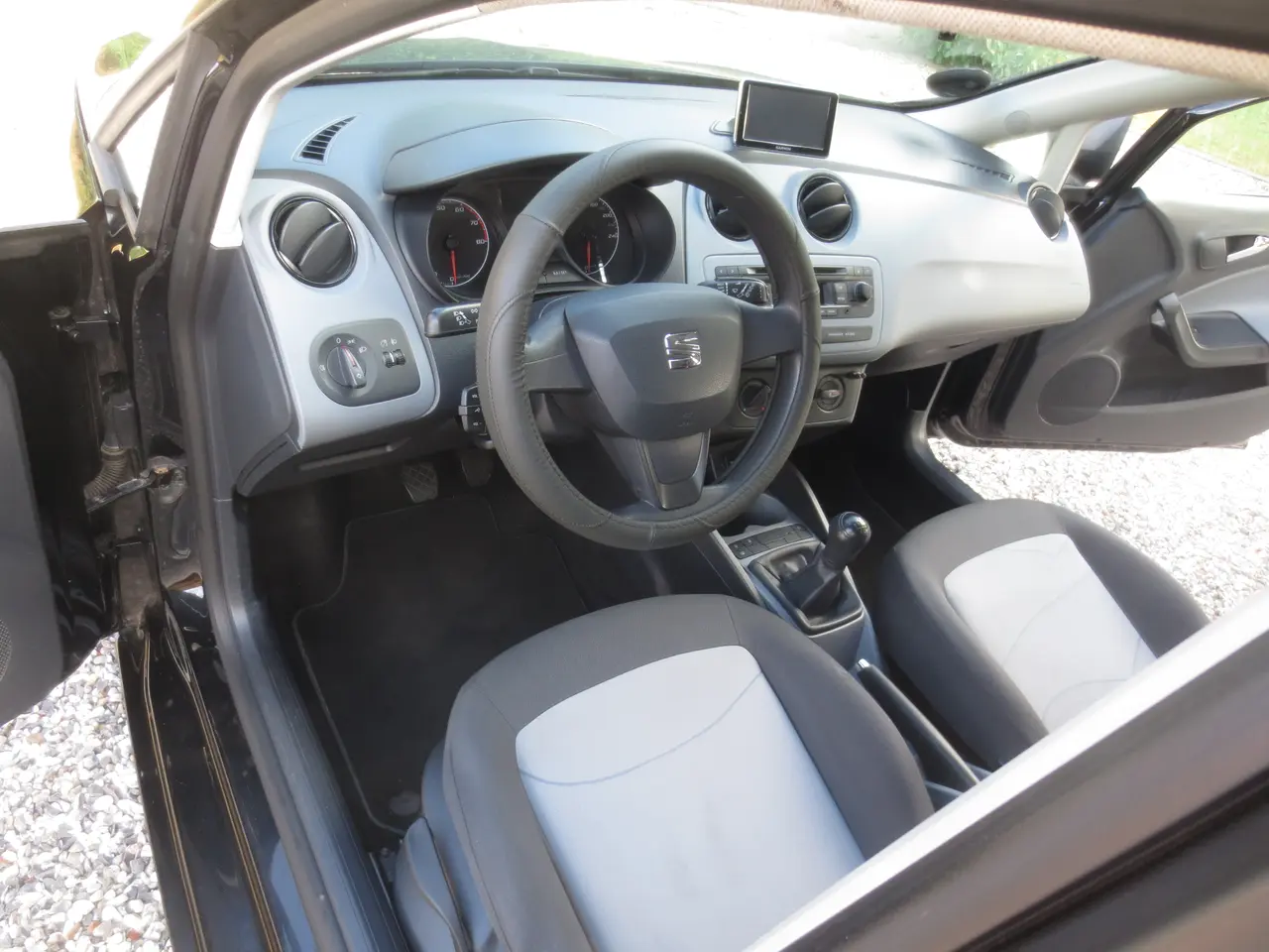 Billede 18 - Pæn Seat Ibiza 1.2 i År 15. Nysynet.