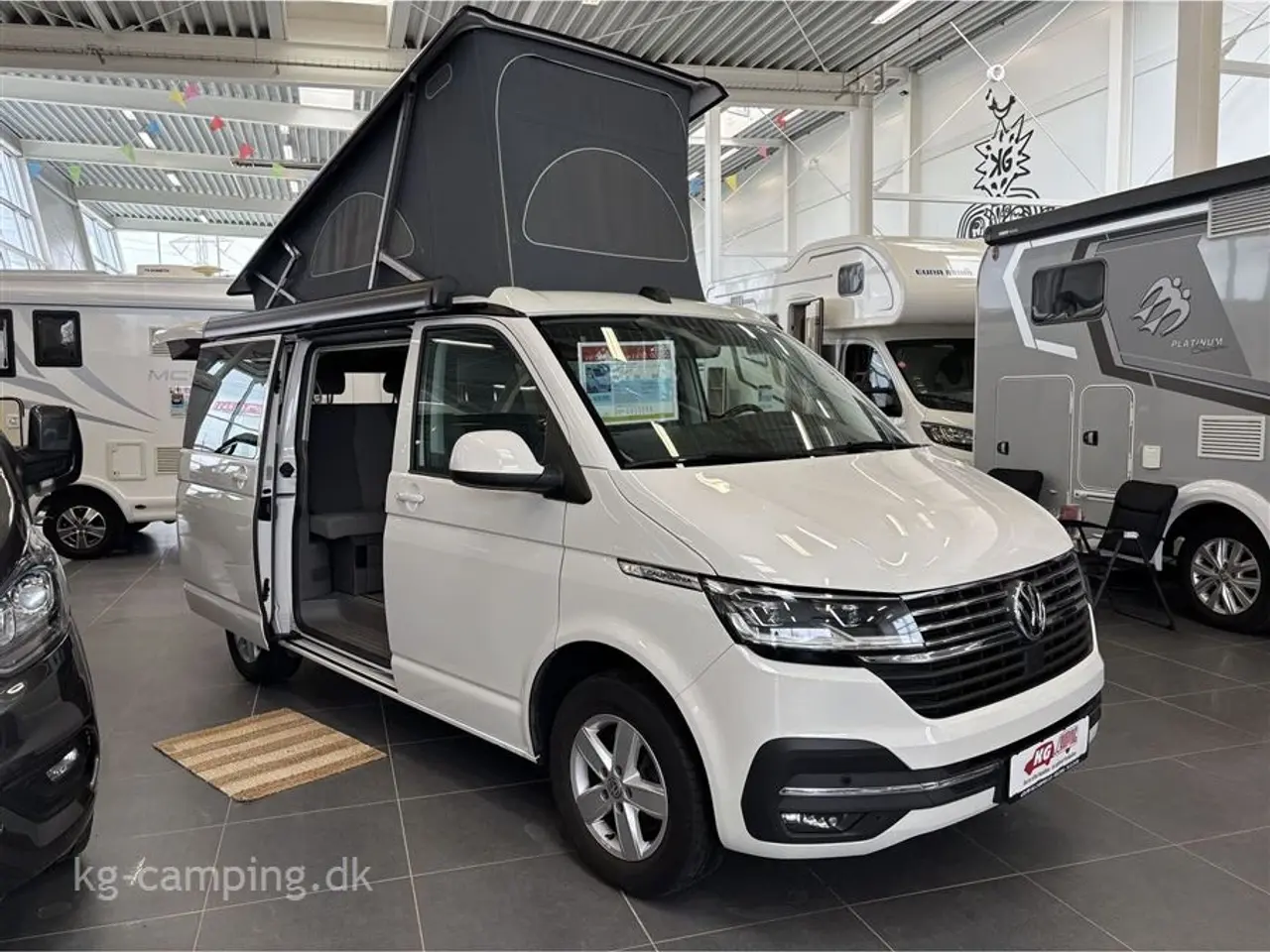 Billede 1 - 2021 - VW California Ocean 2.0 TDI 150 DSG Super velholdt lille California van med DSG gear