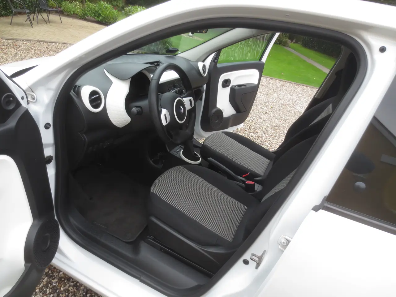 Billede 16 - Renault Twingo 1.0 i År 15. Nysynet. 