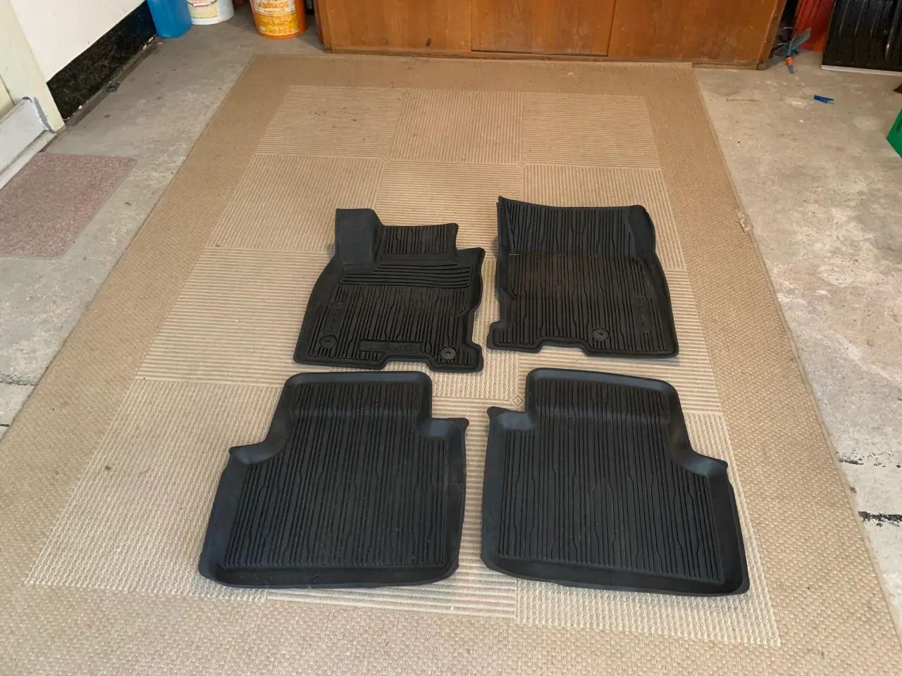 Billede 2 - Originale gummimåtter til Ford Kuga Hybrid
