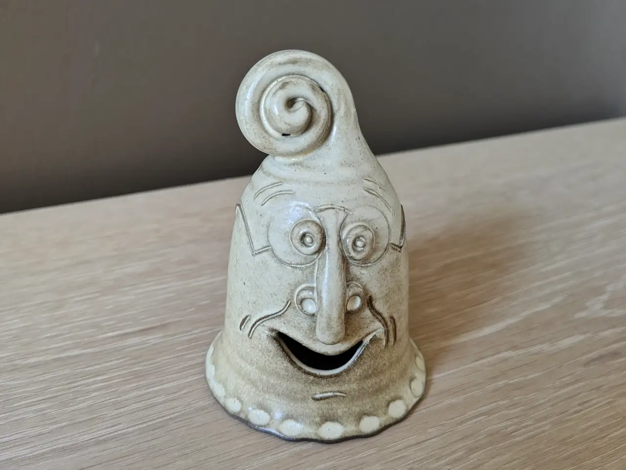 Billede 1 - Sjov keramik klokke