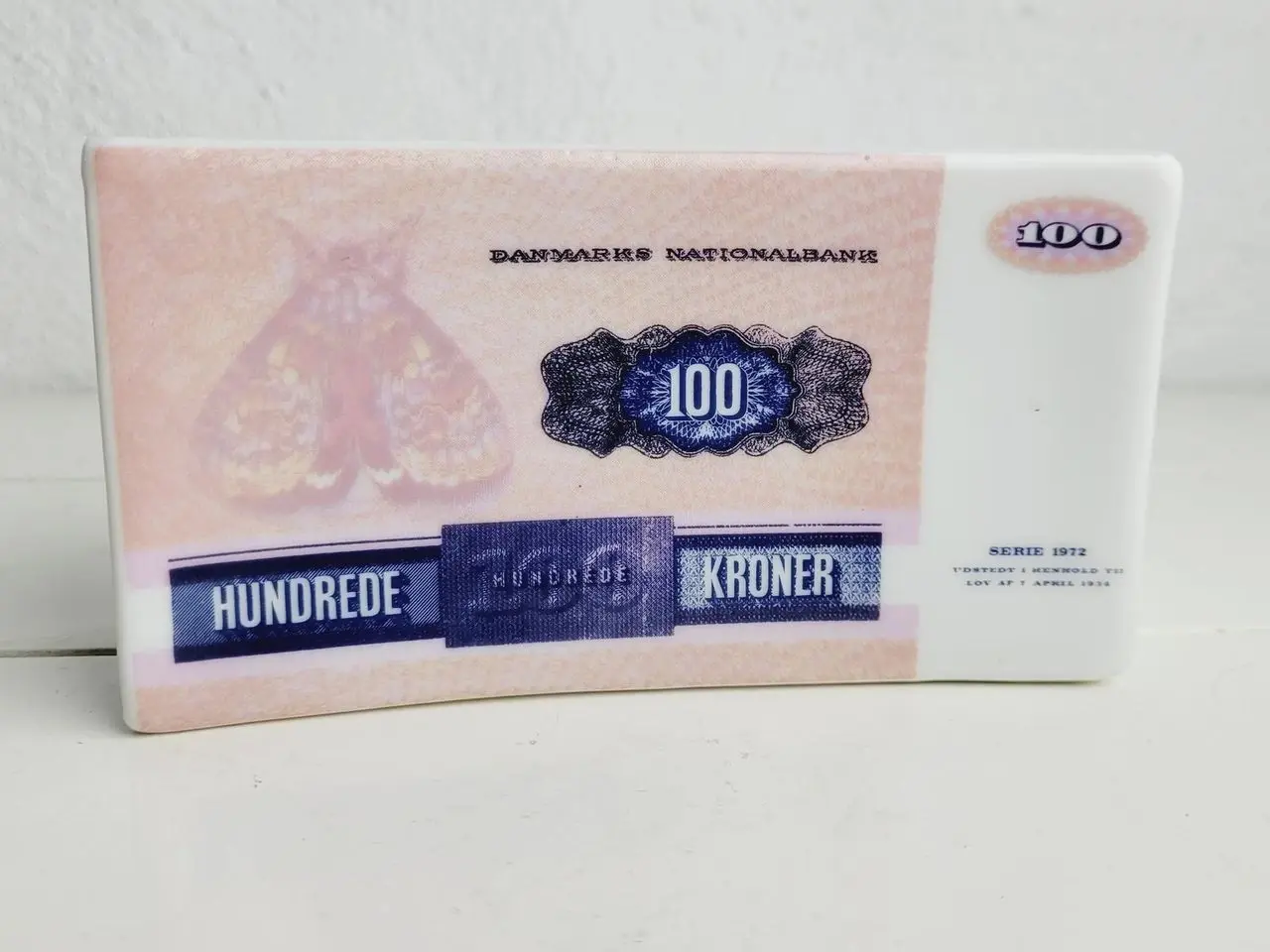 Billede 5 - ⭐️- Retro sparebøsse i form af en 100 kr. seddel!