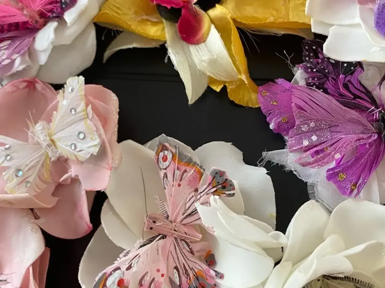 Billede 2 - Smukke hårspænder med blomster