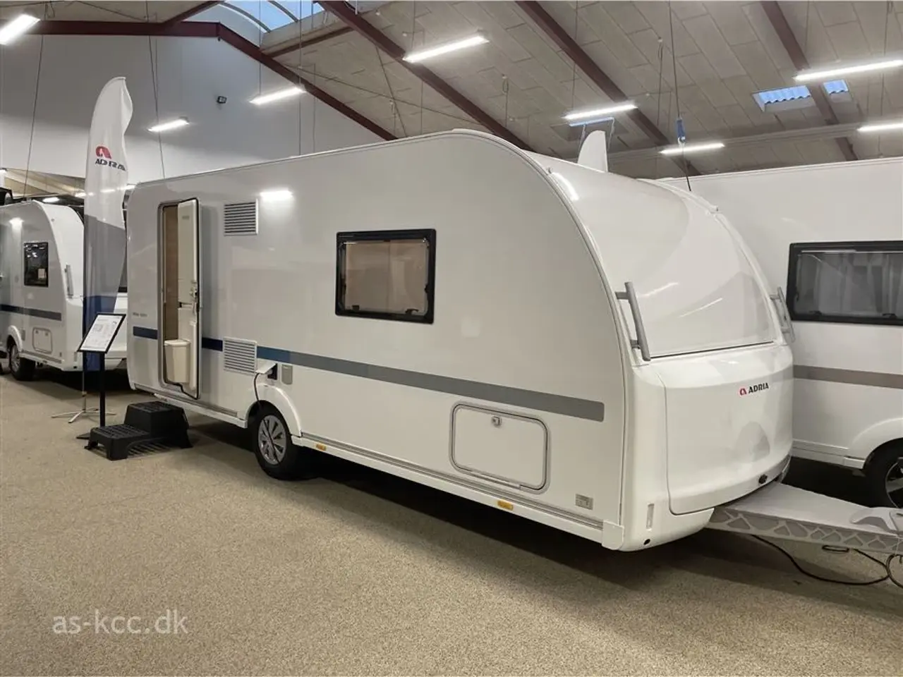 Billede 9 - 2026 - Adria Altea 542 PH Adria Altea 542 PH Årg. 2026 4 sovepladser, 4 siddepladser. kan vejes ned til 1350 KG