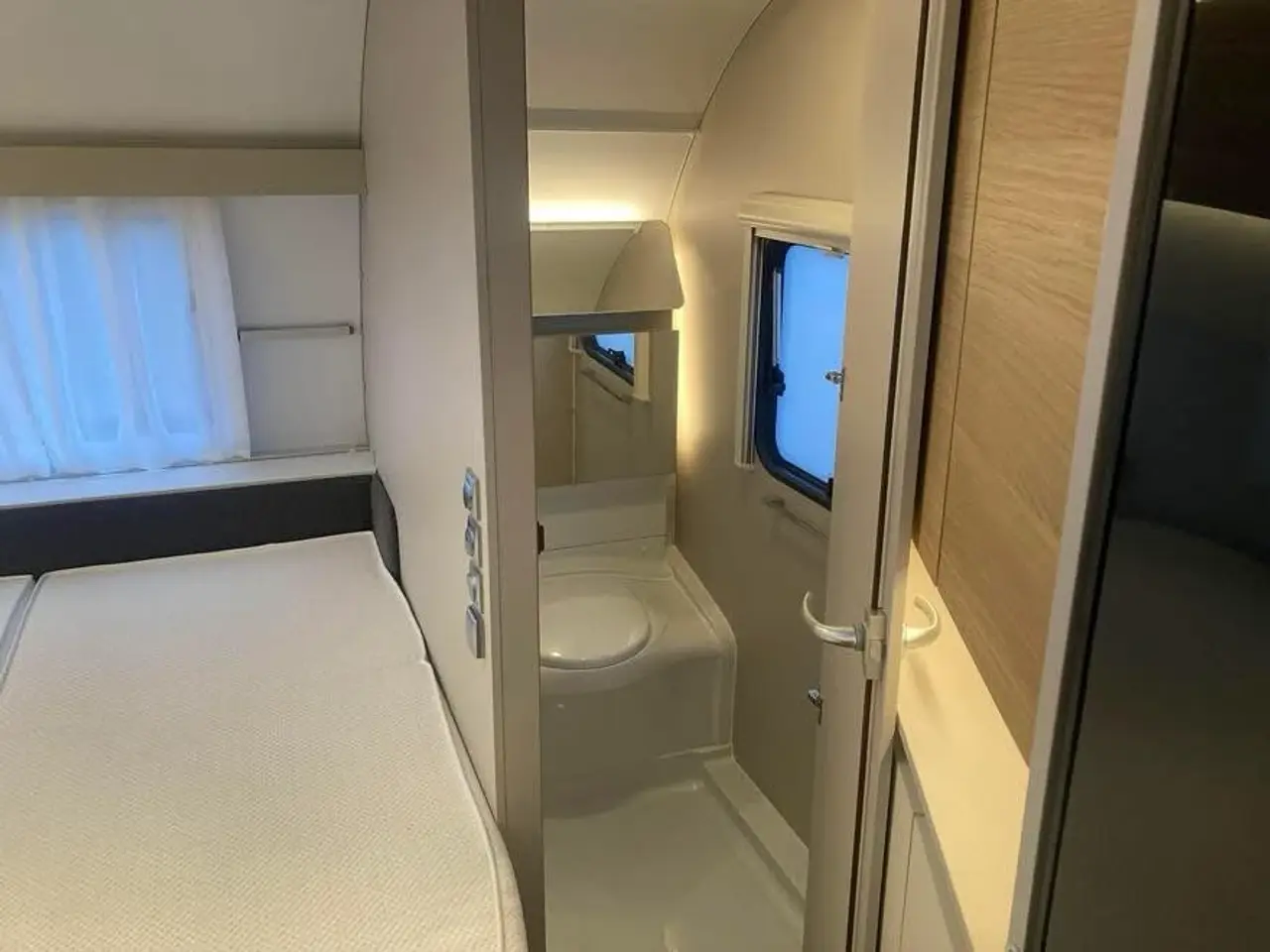 Billede 10 - Adria Adria 613 PK teen