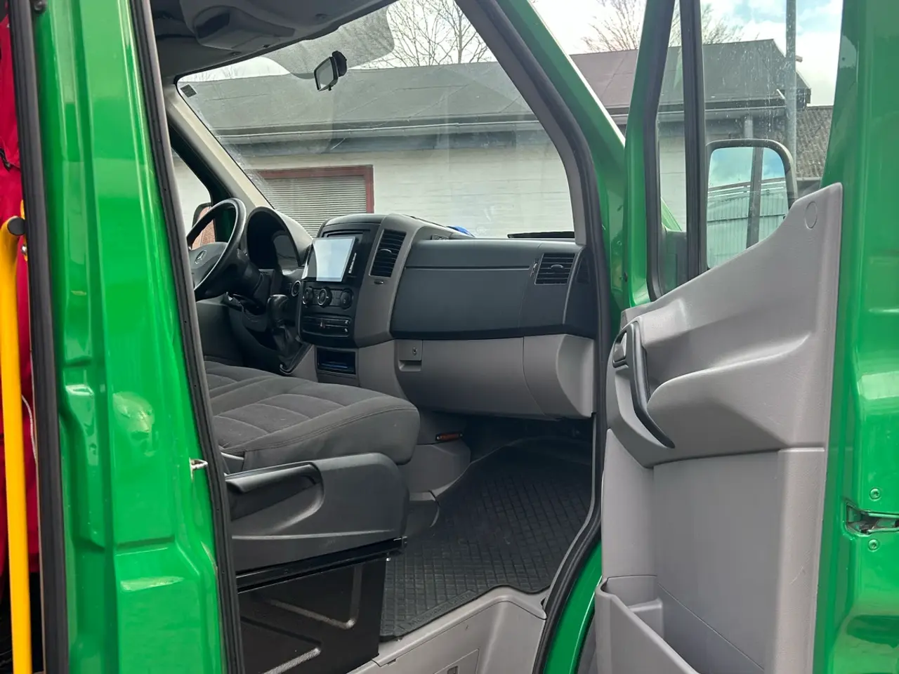Billede 11 - Mercedes Sprinter med camper og værksted