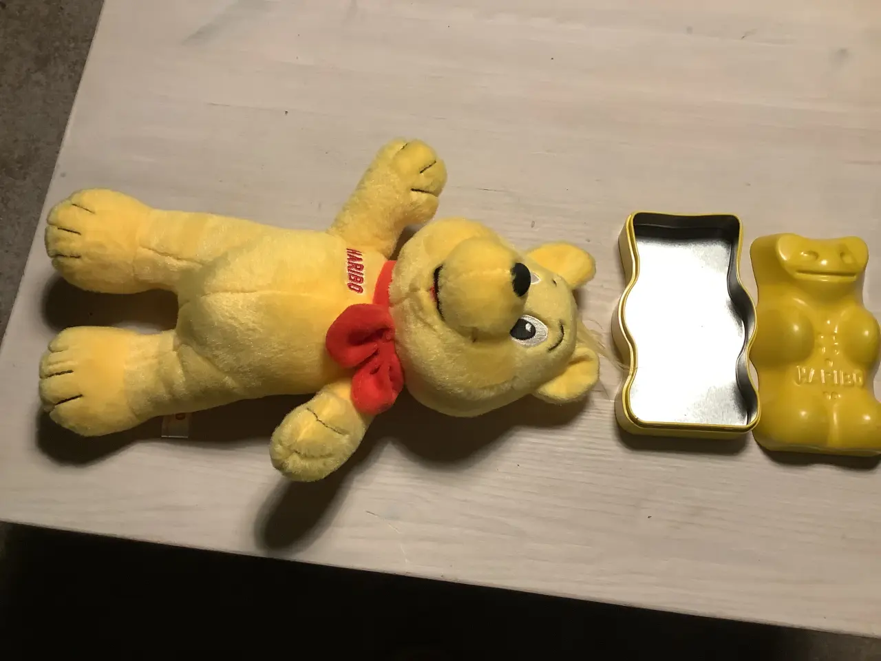Billede 3 - Haribo bamse gul stof og en kasse,eller memoryspil