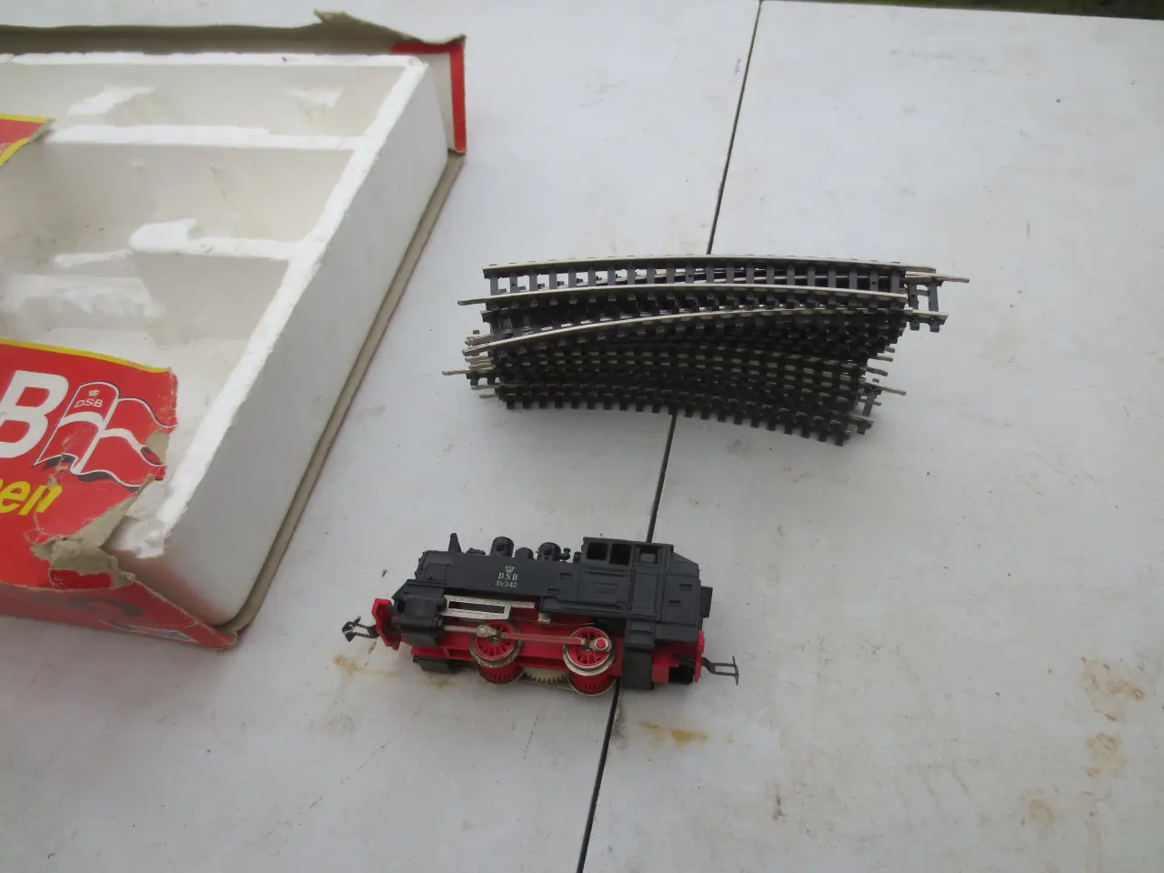 Billede 2 - 1 stk DSB modeltog og 15 stk Buet skinner