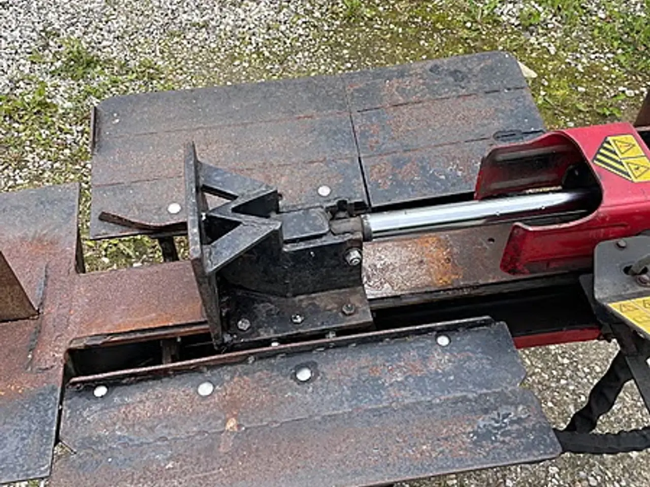 Billede 3 - Udlejes – MTD LS 550 brændekløver, 25 tons