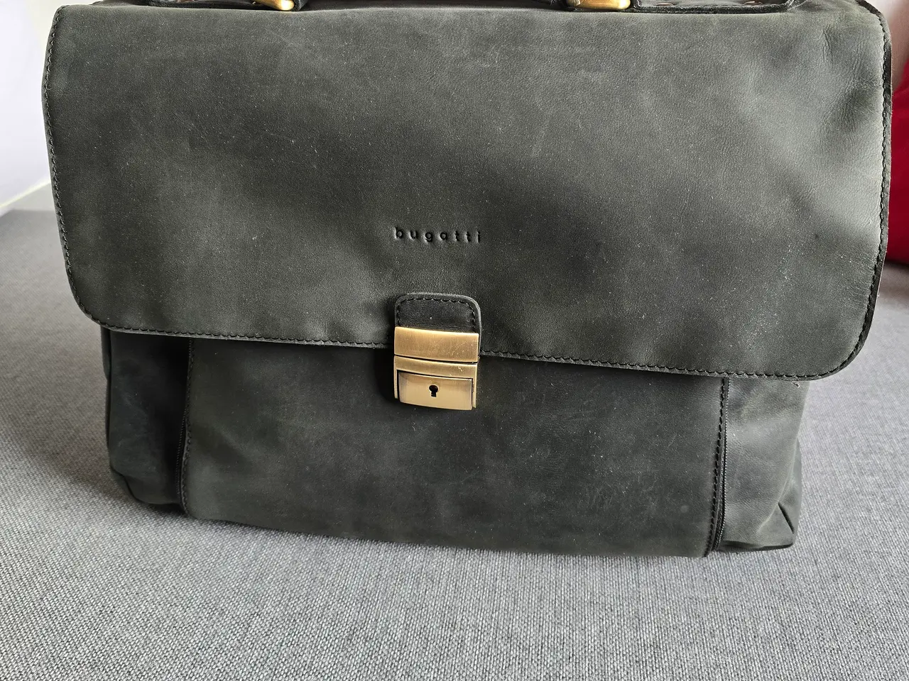 Billede 1 - Elegant sort Bugatti laptoptaske 