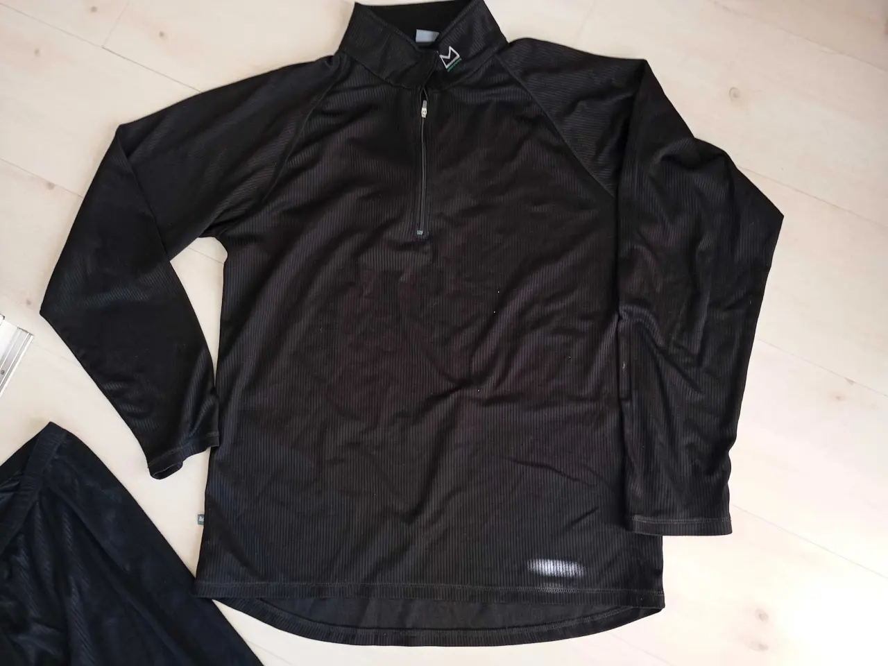 Billede 1 - Skiundertøj. Bluse 3XL