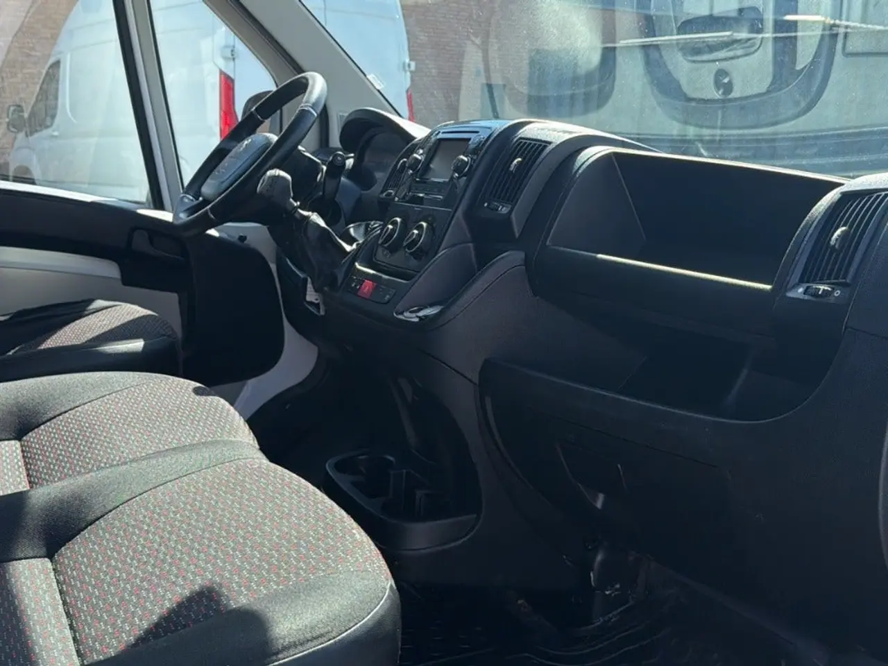 Billede 18 - Peugeot Boxer 333 2,0 BlueHDi 130 L2H2