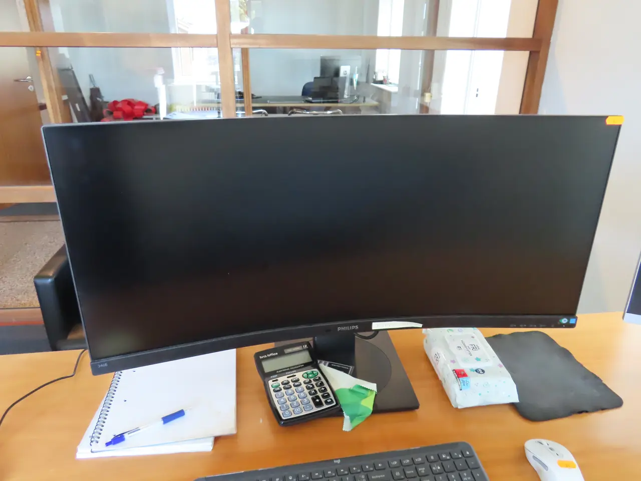 Billede 3 - 2 stk. Computerskærme PHILIPS 346B, HP E233 samt dockingstation LENOVO