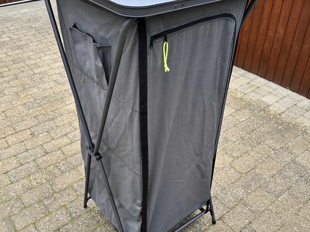Billede 1 - Weecamp skab