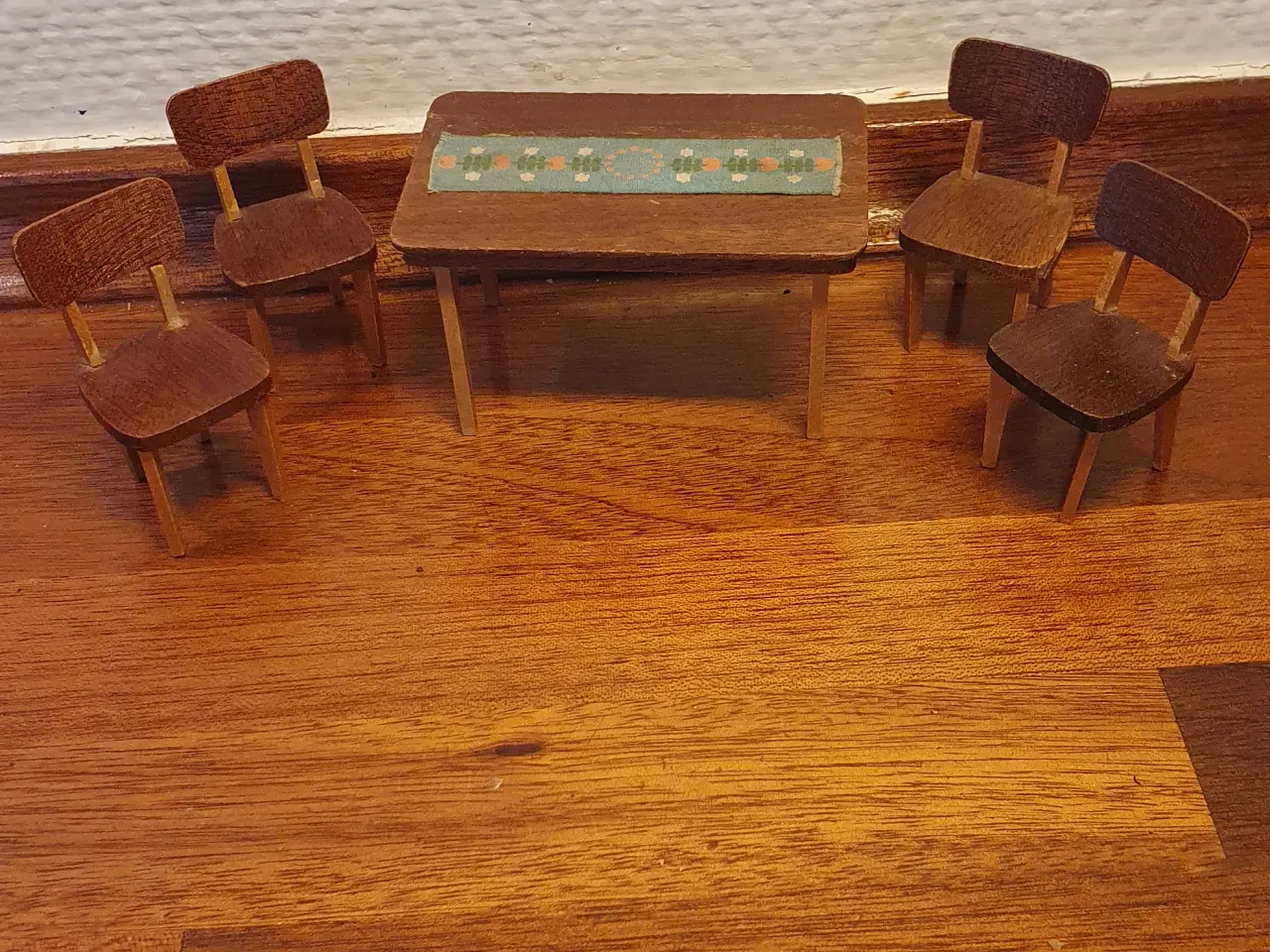 Billede 1 - Lundby dukkehus møbler fra 60erne