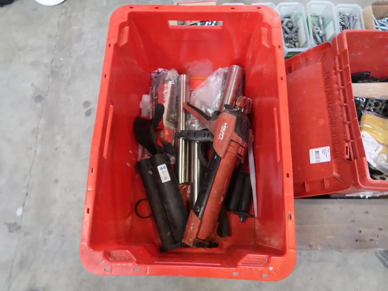 Billede 2 - Palle med diverse bolte, skruer m.m.