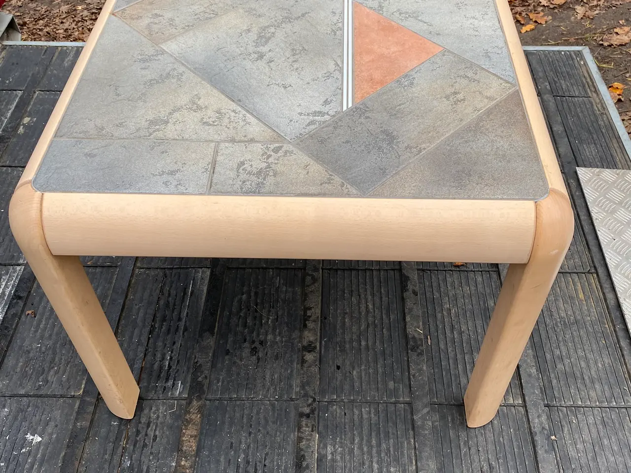 Billede 2 - SOFABORD OG SIDEBORD BØG/KAKLER