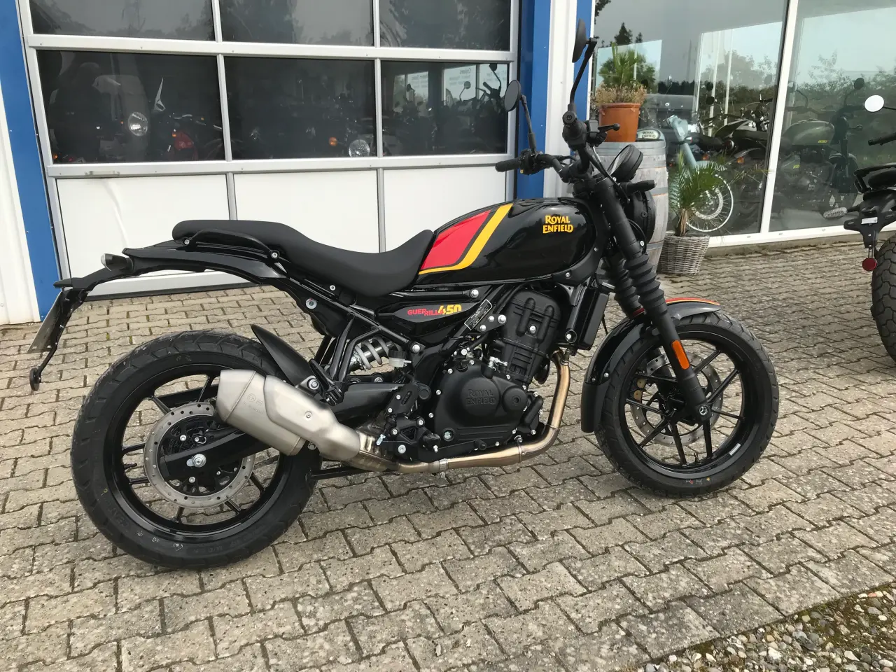 Billede 3 - Royald Enfield GUERRILLA 450 Playa Black