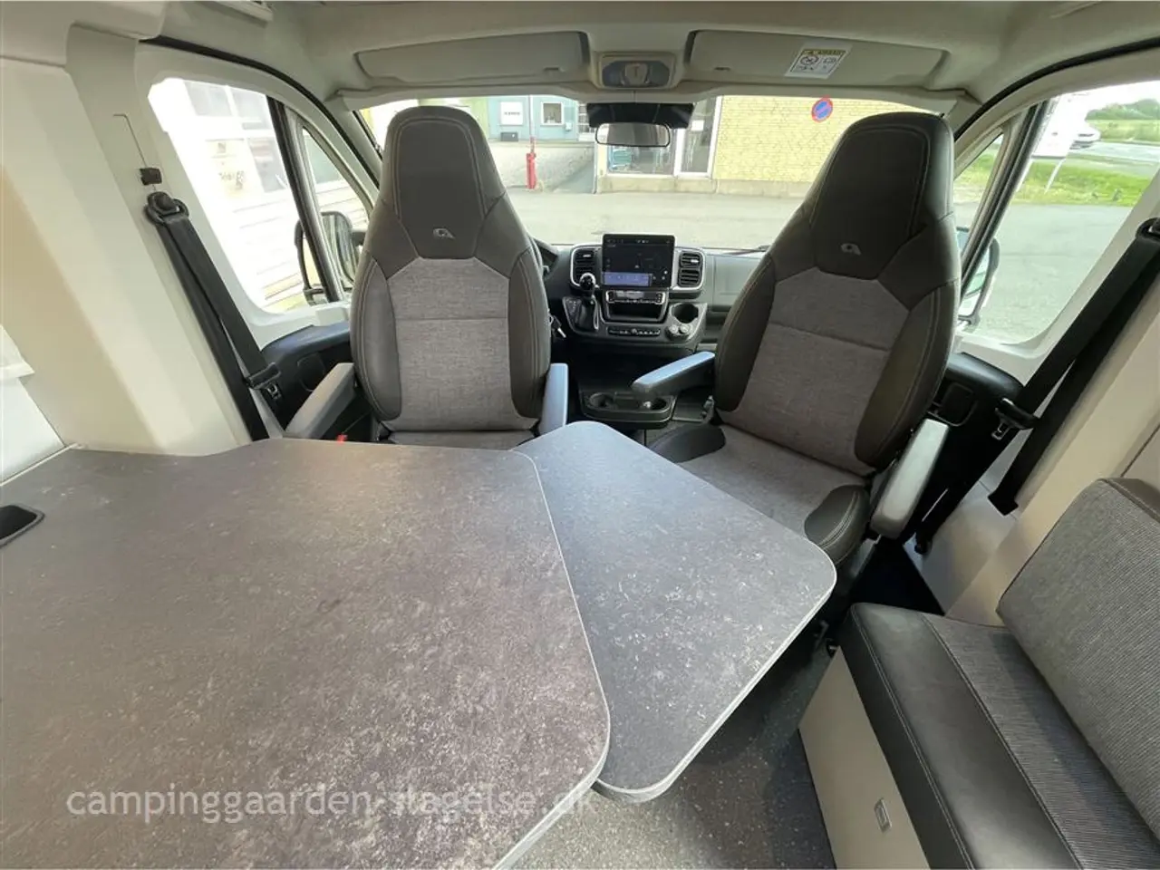 Billede 10 - 2027 - Adria Compact SL Select   Adria Compact SL Select – stor luksus i kompakt format